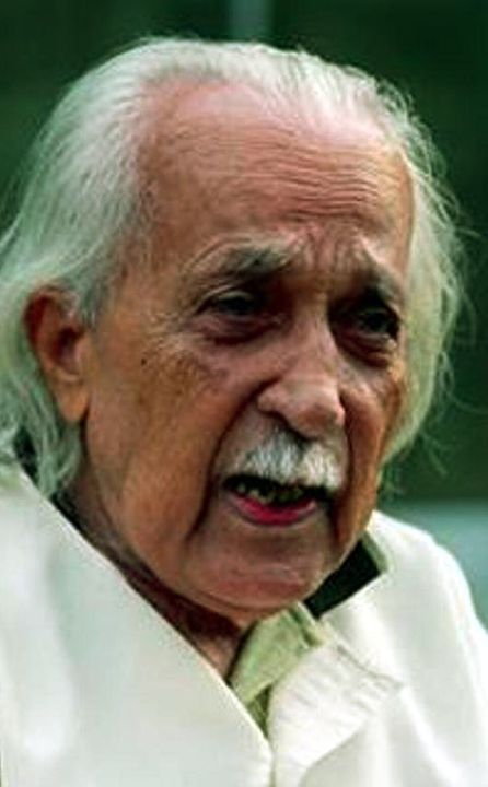 Shivarama Karanth, elderly with white hair, speaking